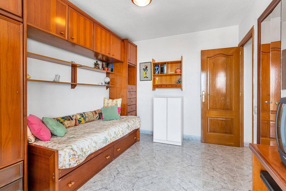 Venta - Apartment - Torrevieja - Puerto