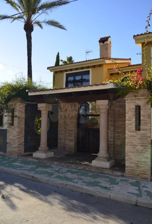 Sale - Luxury Villa - Torrevieja - Los Angeles