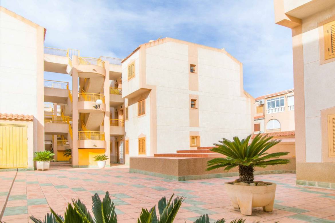 Venta - Apartment - Torrevieja - Playa de los Naufragos